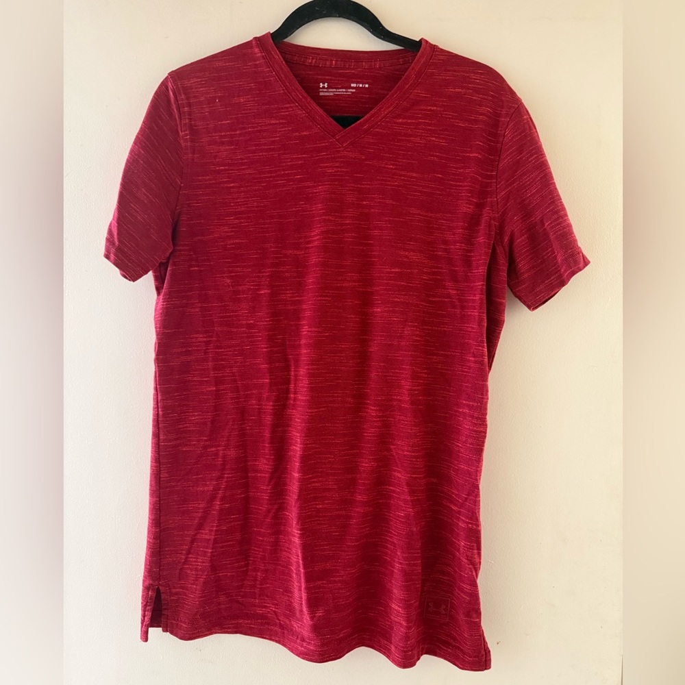 Under Armour Men's Heathered Red V-Neck Tee